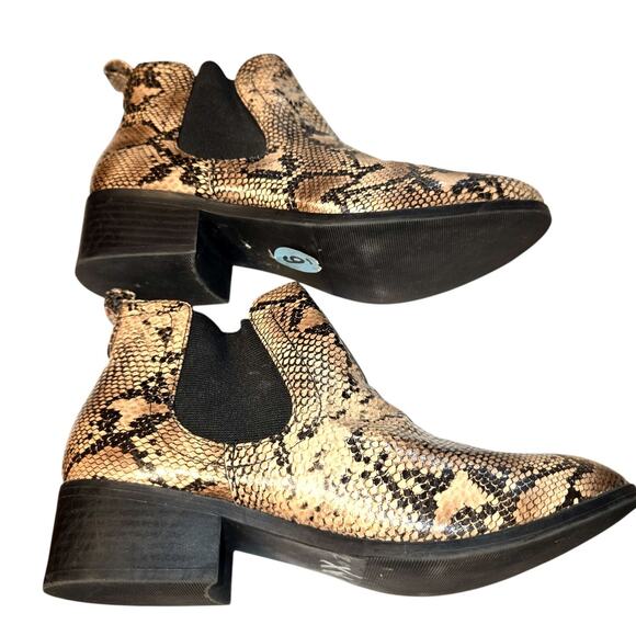 Coconuts 6 Snake Skin Brown Women's Chelsea Ankle Boots 1 1/2 Inch Heel Shoe - Picture 2 of 8